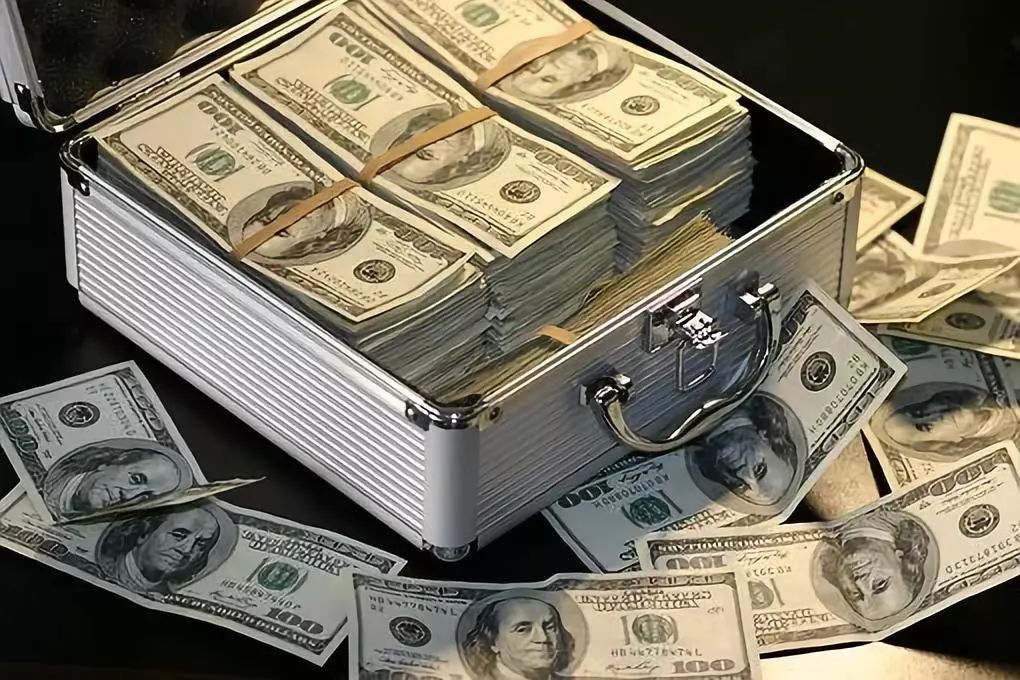 今天的人工智能,可以像人类一样独立思考了吗?
