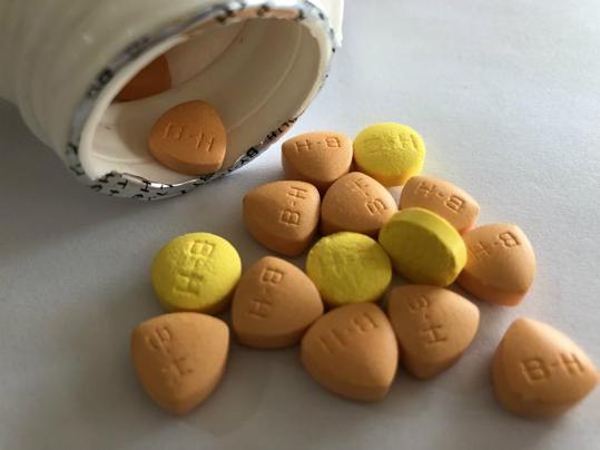 维生素价格悬殊,但其实效果都一样?