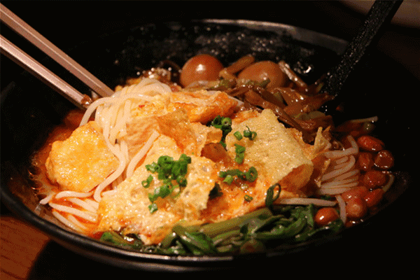 螺蛳粉的“臭味”到底哪里来的?