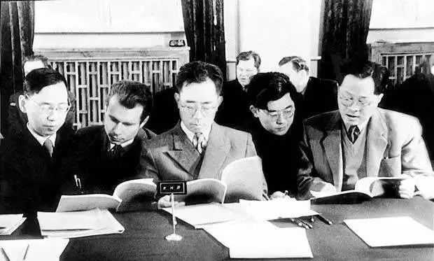 王淦昌院士:消失17年,只为中国能有自己的原子弹