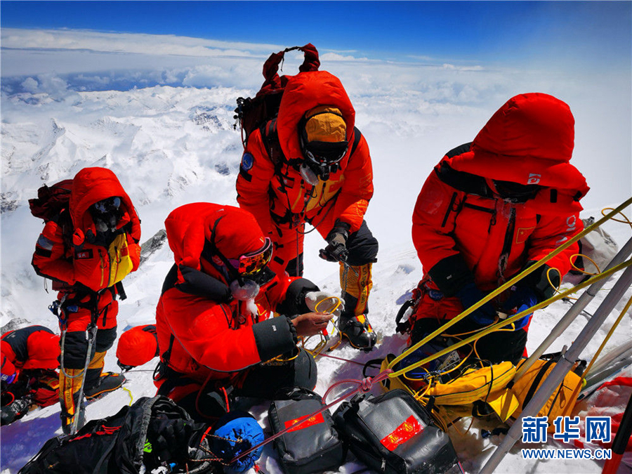 无惧风雪 不止攀登——记2020珠峰高程测量